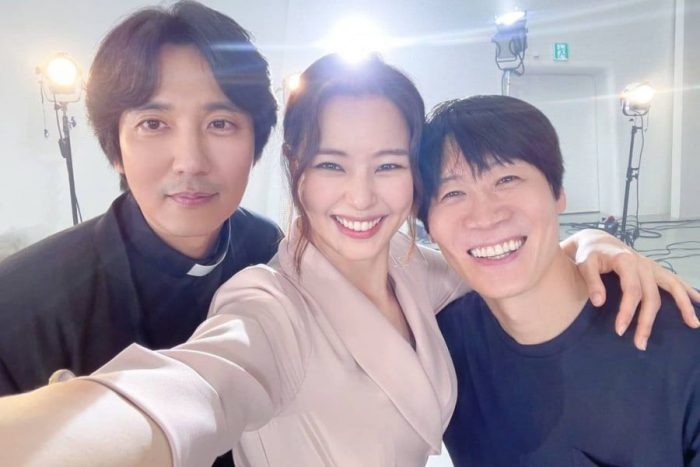 Хани Ли поблагодарила Ким Нам Гиля и Джин Сон Гю за камео в дораме "Одна женщина" + фото со съемок