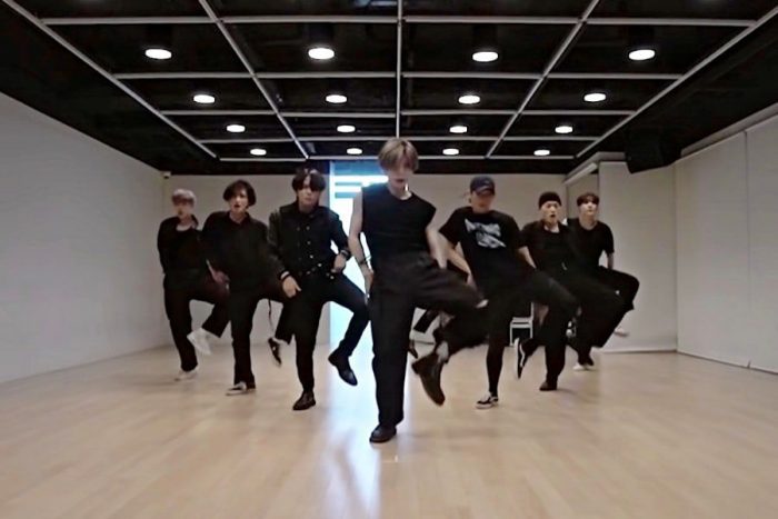 ATEEZ представили хореографию к "Deja Vu"
