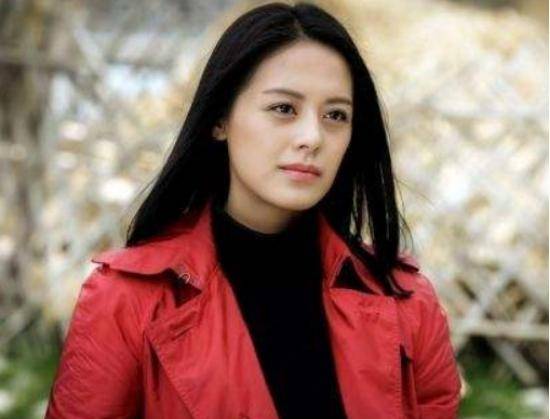 Отсутствие популярности при 38 главных ролях за 16 лет: СМИ назвали самую невезучую китайскую актрису