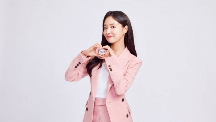 Актриса Ли Се Ён выбрана в качестве новой модели для йогурта Binggrae, Yoplait