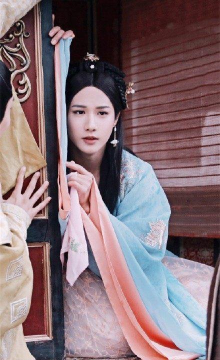 Гендерная интрига по-китайски: Актёры-мужчины в женских образах