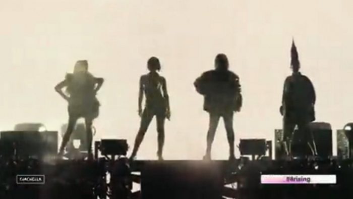 Реакция корейских нетизенов на неожиданное воссоединение 2NE1 на Coachella