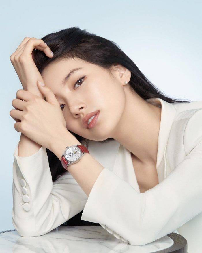 Сюзи стала первой кореянкой, названной глобальным послом швейцарского бренда часов Longines