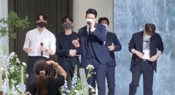 2PM устроили представление на свадьбе своего бывшего менеджера