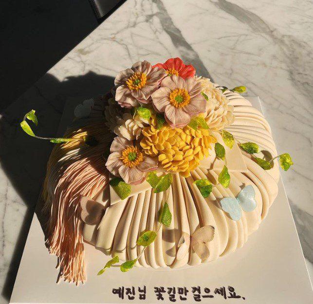 Сон Е Джин показала свою "цветочную" супружескую жизнь Хён Бином