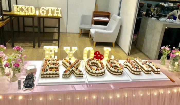 Корейские нетизены поражены китайскими фанатами EXO, которые вывели празднование годовщины группы на новый уровень