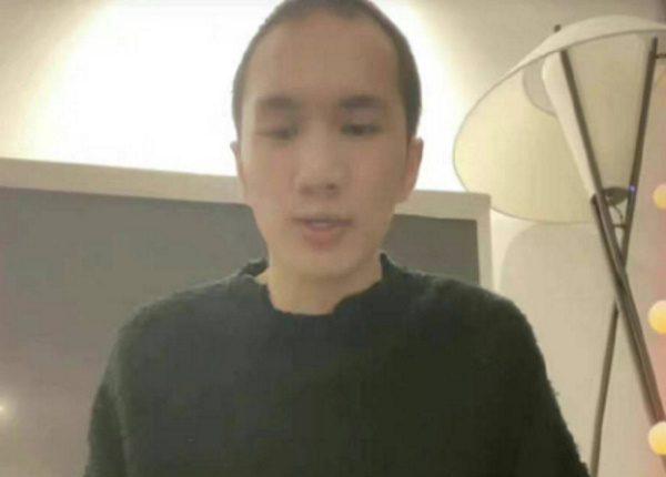 Китайский певец и интернет-знаменитость пытался покончить с жизнью прямо во время прямой трансляции