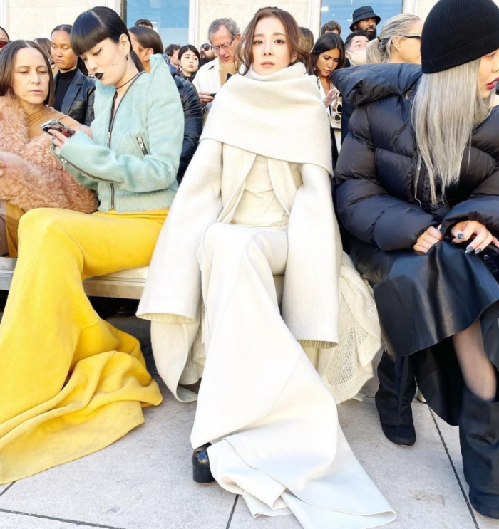 Сногсшибательные образы Дары на Неделе моды в Париже