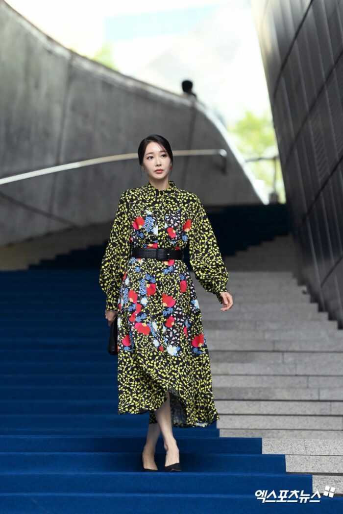Звезды на Неделе моды в Сеуле + 8 образов корейских дизайнеров, которые подойдут K-Pop айдолам
