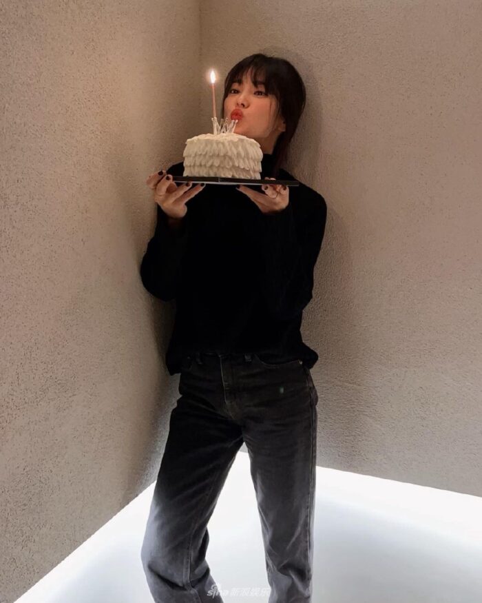 Сон Хе Гё поделилась фото с празднования дня рождения