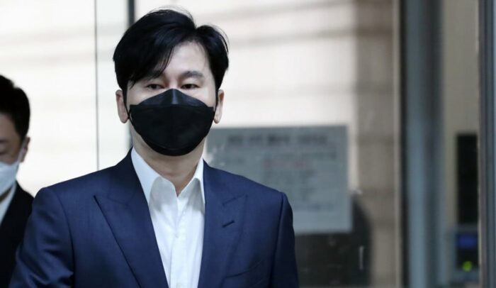 Суд огласил решение по делу бывшего главы YG Entertainment Ян Хён Сока