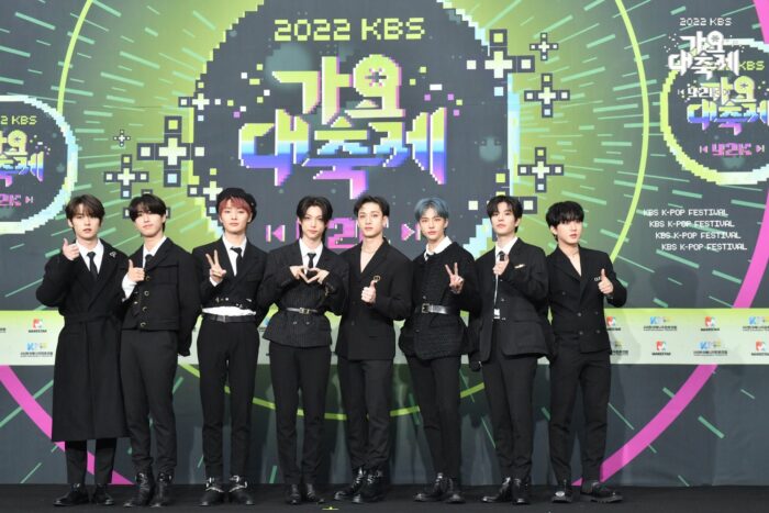 Образы звёзд на красной дорожке KBS Song Festival 2022