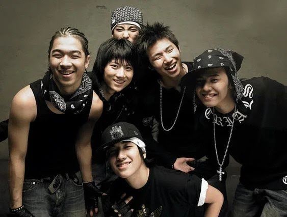 8 мужчин-айдолов K-Pop, которые должны были дебютировать в совершенно другой группе