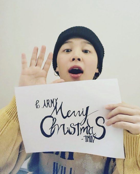 Чимин из BTS поздравил фанатов и Джина с наступающим Рождеством 