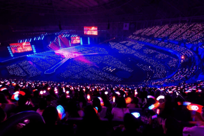 Самые большие туры K-Pop групп по количеству посетителей + Реакция нетизенов