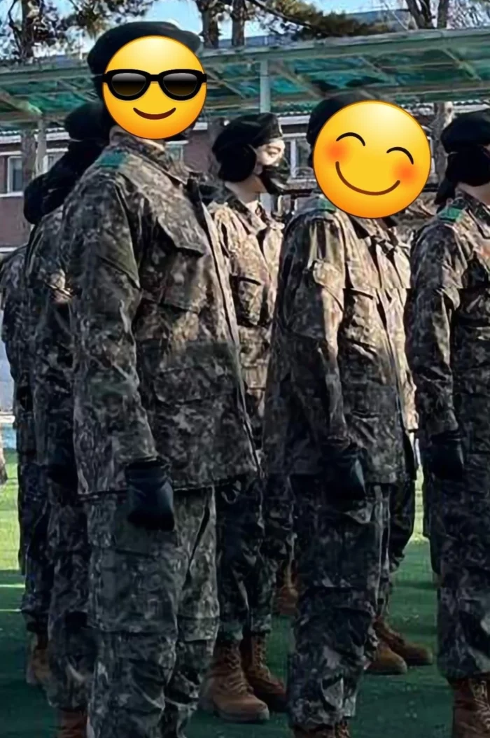 Фото Джина из BTS c тренировок в армии
