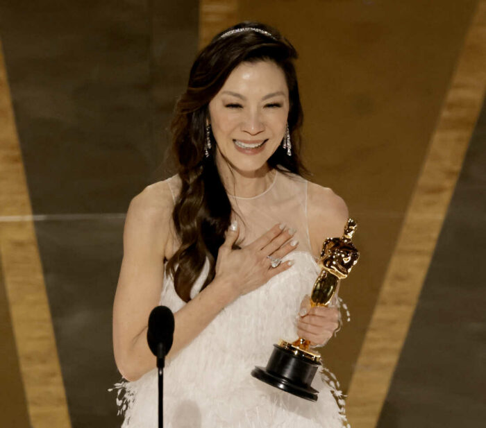 Мишель Йео стала первой азиаткой, получившей "Оскар" в категории "Лучшая женская роль"