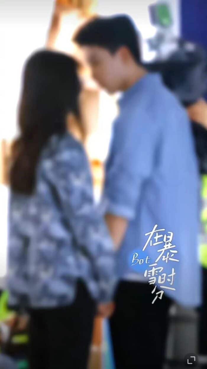 У Лэй и Чжао Цзинь Май в романтичных сценах на съёмках «Во время метели»