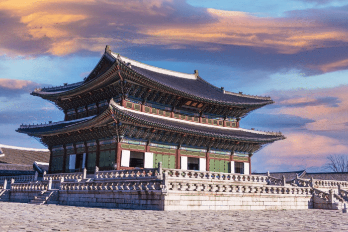 10 легендарных локаций в Сеуле, которые стоит посетить, если вы любите дорамы