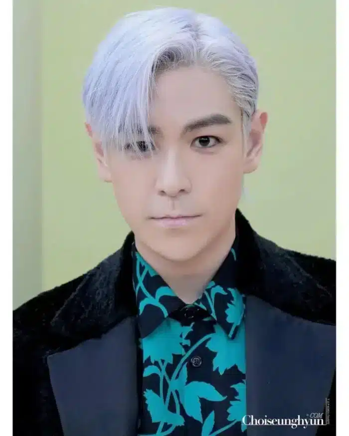 T.O.P из BIGBANG на показе Versace в Лос-Анджелесе 