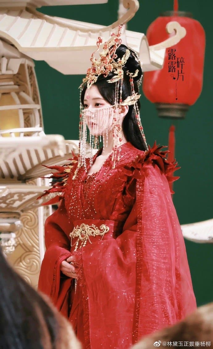 Свадебный образ Чжао Лу Сы для дорамы "Скрытый бог"