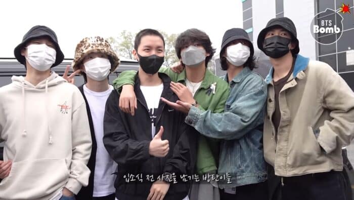 Участники BTS со слезами на глазах провожали Джей-Хоупа в армию 