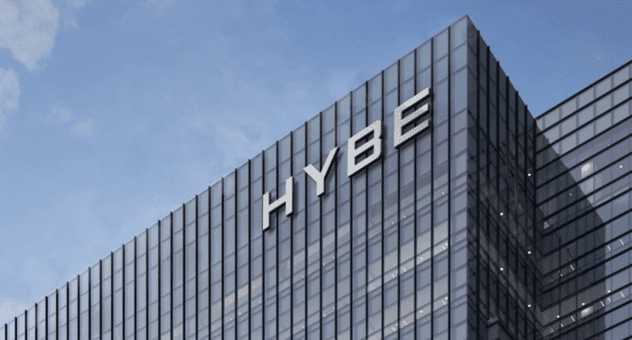 Сотрудники HYBE подозреваются в незаконном использовании служебной информации для продажи акций по повышенной стоимости