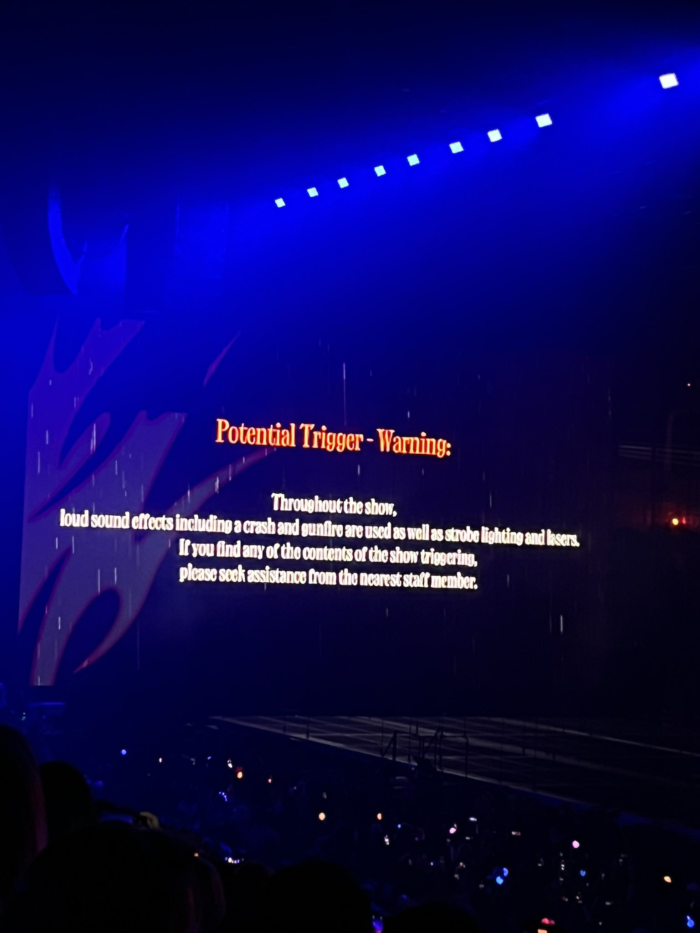 Шугу из BTS похвалили за предупреждения о триггерах перед началом концерта