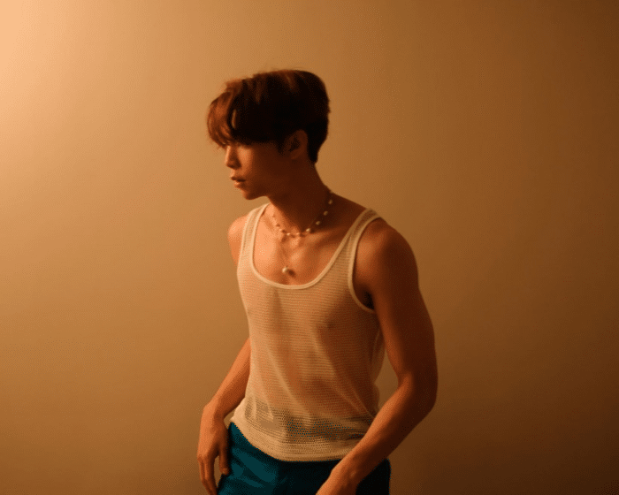 10 айдолов K-pop с божественными пропорциями тела: Джонни из NCT, Джэхёк TREASURE и другие