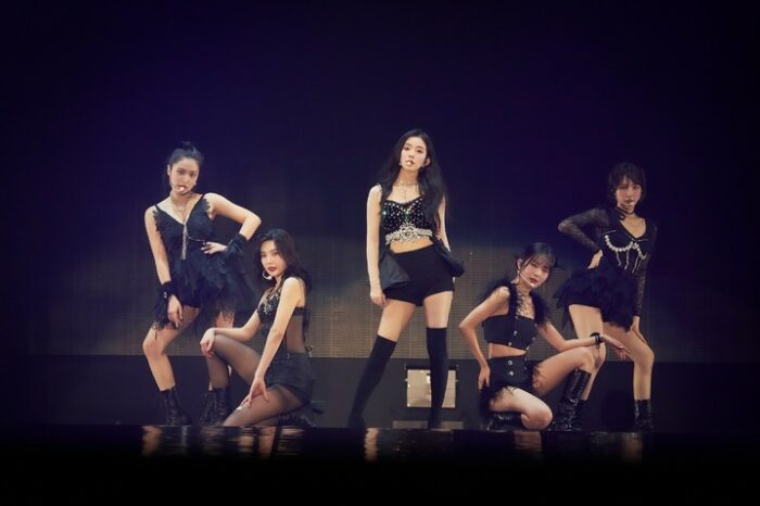 Red Velvet «менее популярны», чем BLACKPINK или TWICE — Но что делает группу «особенной»?