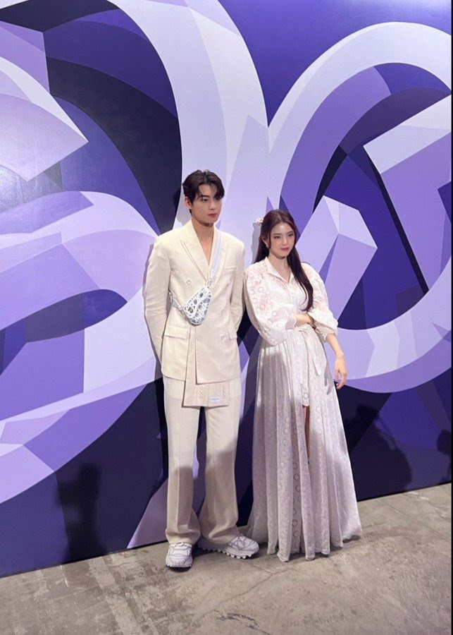 Ча Ыну из ASTRO и Хан Со Хи вместе позируют на мероприятии Dior