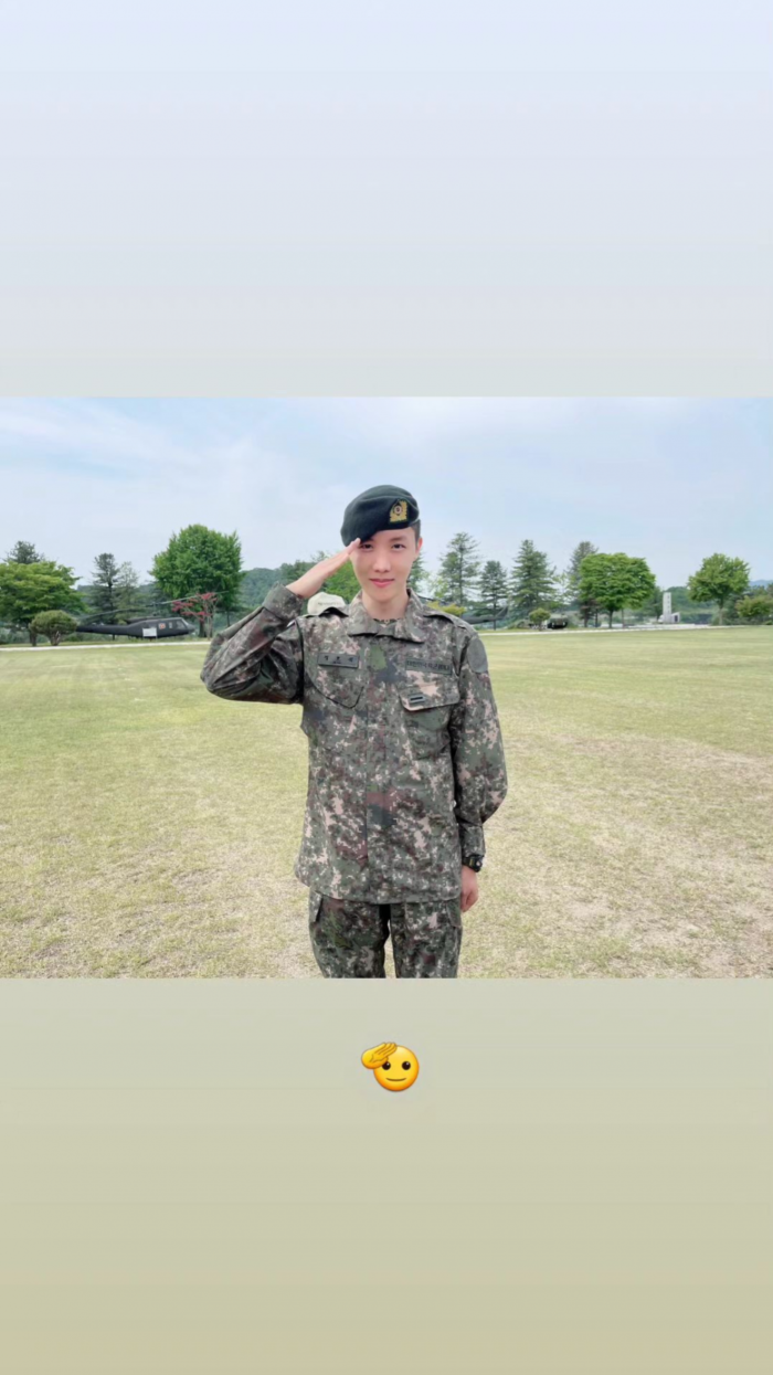 Джей-Хоуп из BTS впервые вышел на связь с фанатами после ухода в армию