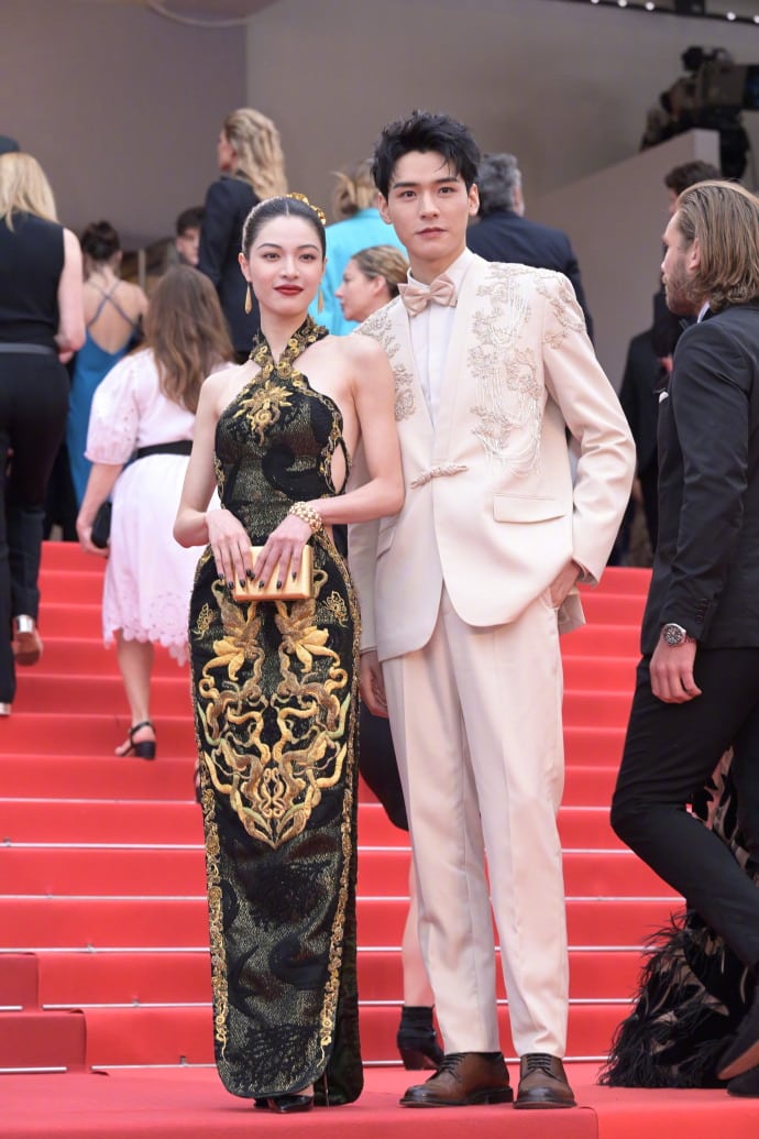 Гун Цзюнь и Чжун Чу Си на премьере фильма "Индиана Джонс 5" в Каннах