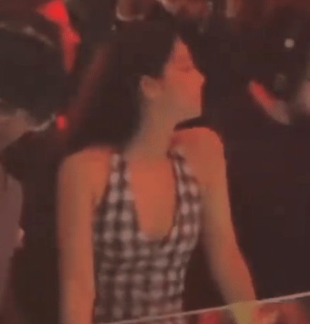 Видео с Дженни из BLACKPINK на вечеринке после Каннского кинофестиваля привлекло внимание фанатов
