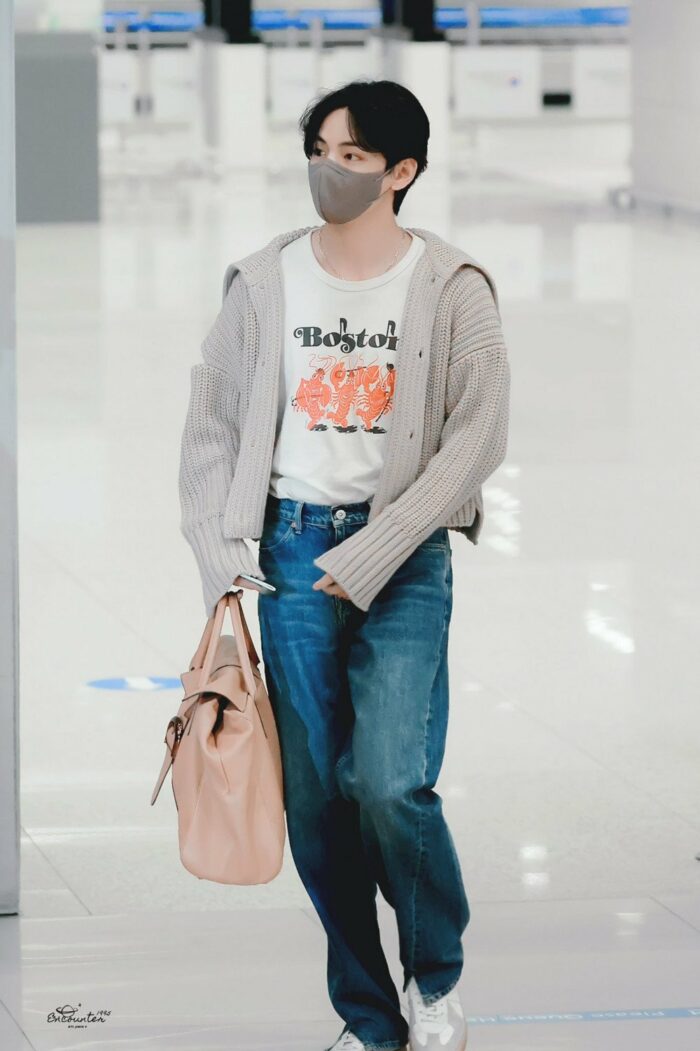 Ви из BTS стал иконой аэропортной моды по версии журнала 25ans 