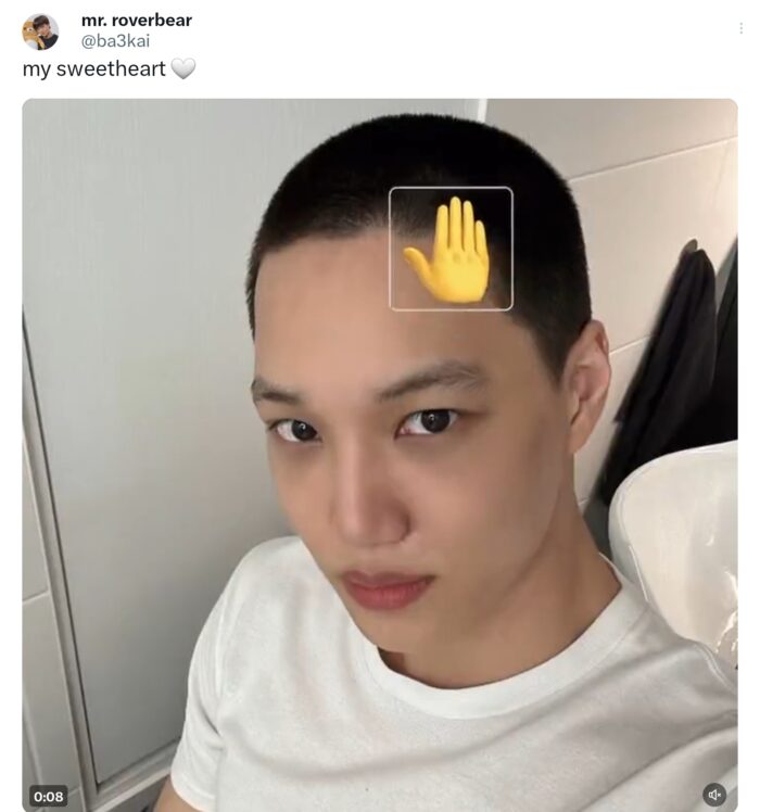 Кай из EXO опубликовал фото с бритой головой перед зачислением в армию