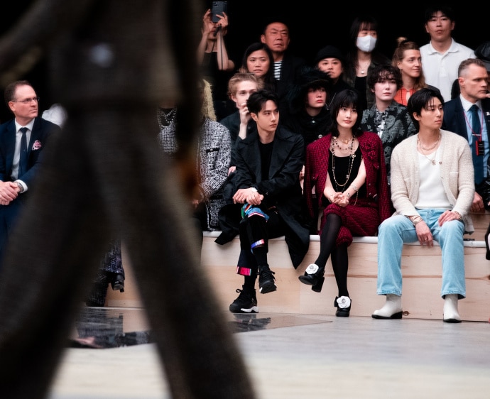 Ван Ибо, Пак Со Джун, Дженни из BLACKPINK, Нана Комацу на модном показе в Токио