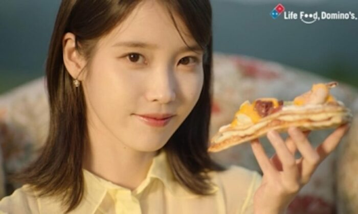 АйЮ названа моделью Domino’s Pizza Korea