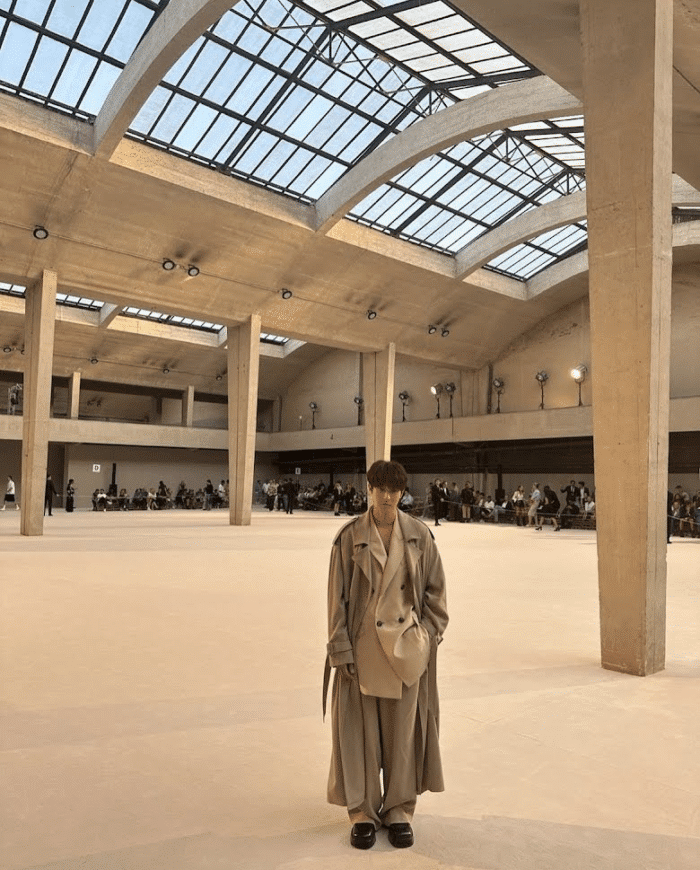 8 неотредактированных фотографий Чхве У Шика на показе AMI в Париже