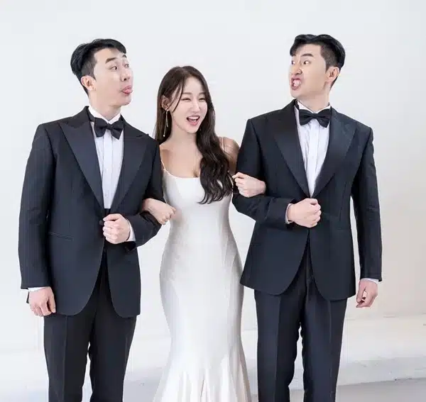 Свадебная фотосессия комика Ли Сан Хо и певицы Ким Джа Ён