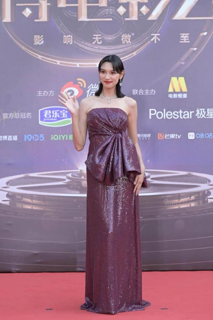 Китайские звёзды на красной дорожке Weibo Movie Night Festival 2023 