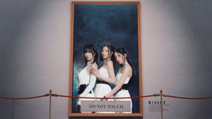 Юнит TWICE MISAMO выпустил захватывающий клип «Do Not Touch»