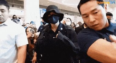 Тревожный опыт ENHYPEN в аэропорту Инчхон вызвал споры о безопасности