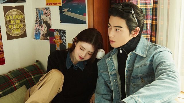 Ча Ын У и Хан Со Хи демонстрируют свою романтическую химию в новом фэшн-фильме бренда GIORDANO 