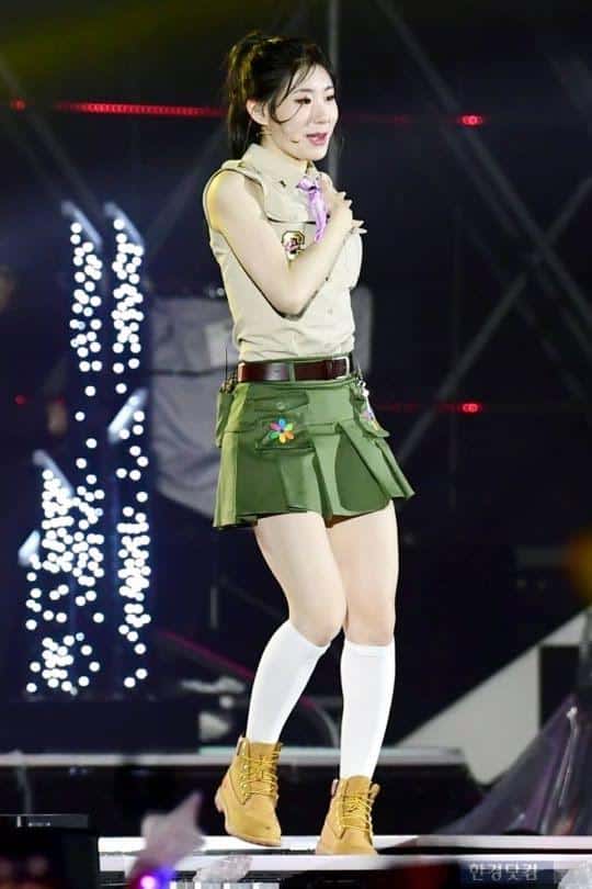 ITZY привлекли внимание из-за очаровательных сценических образов на World Scout Jamboree’s K-Pop Concert
