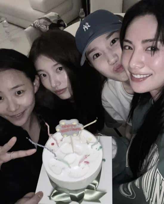 Нана отметила день рождения вместе со Сюзи, Чо Хён А и Чан Хи Рён