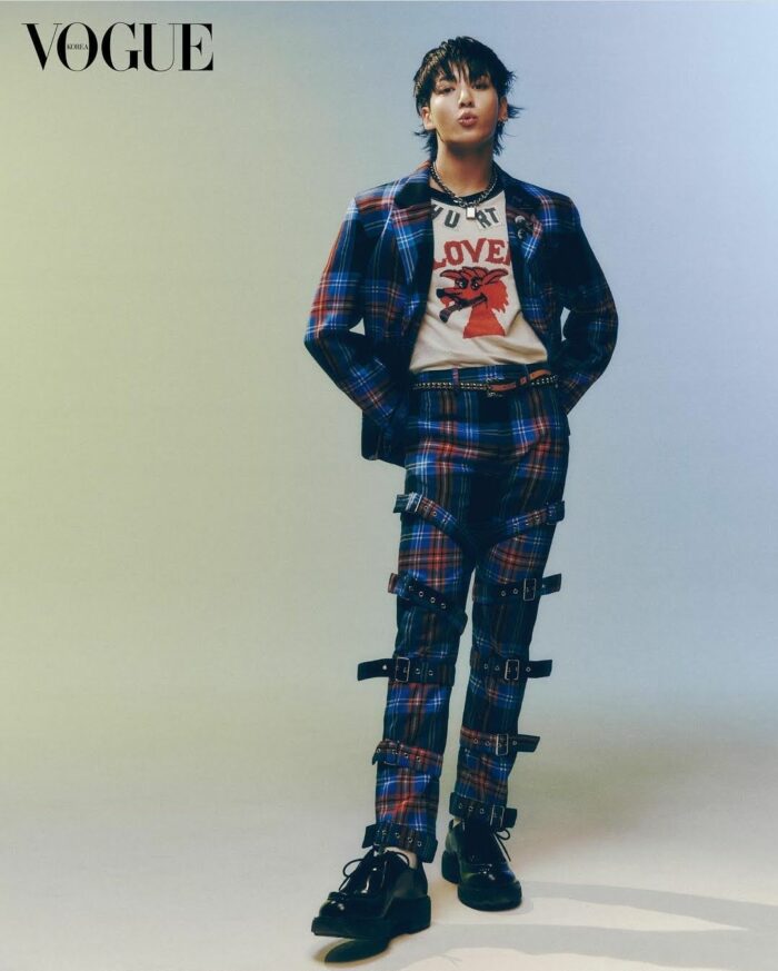 Чонгук из BTS продемонстрировал свою невероятную харизму в новой фотосессии для Vogue