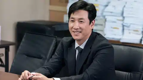 Разница в гонорарах между актёрами главных и второстепенных ролей: Ли Сон Гюн получал в 2000 раз больше коллег