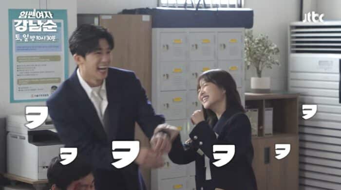 Пак Хён Шик и Пак Бо Ён продемонстрировали милые взаимоотношения в закадровом видео со съёмок «Силачка Кан Нам Сун»