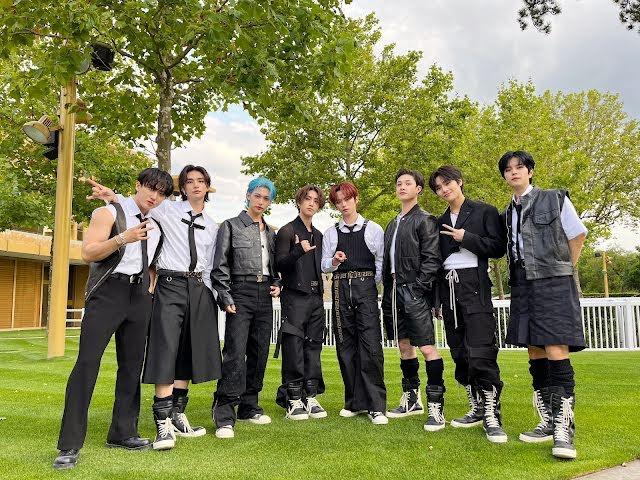 Stray Kids стали единственной группой четвёртого поколения, получившей эксклюзивную награду от премьер-министра Кореи